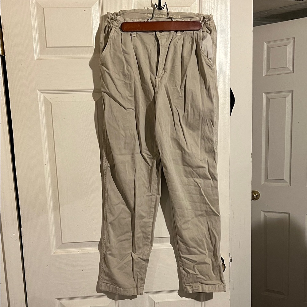 American Eagle Beige Casual Shorts